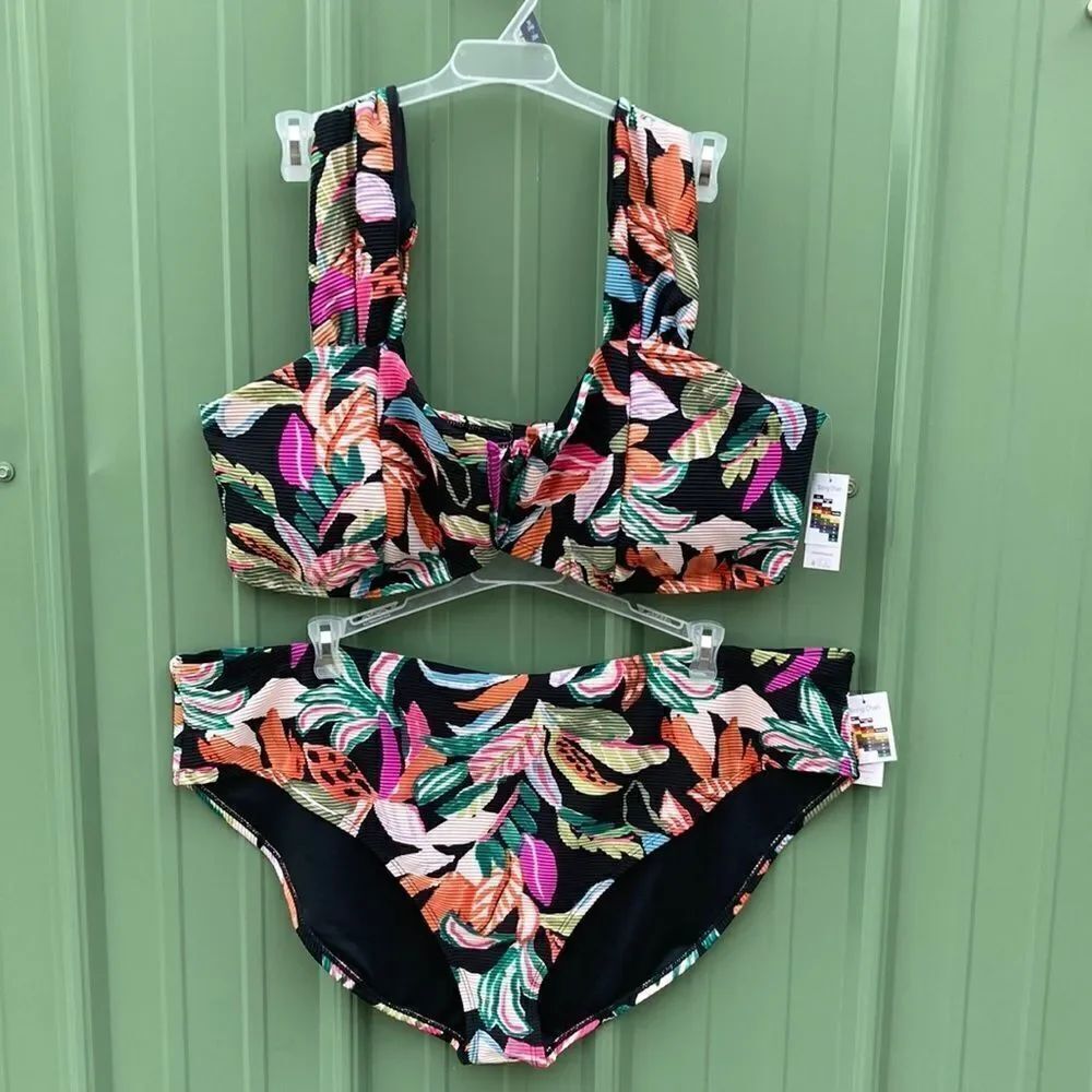Tropical Print Wide Strap V-Wire Top & High Leg Bikini Bottoms 2-Piece Size 3X